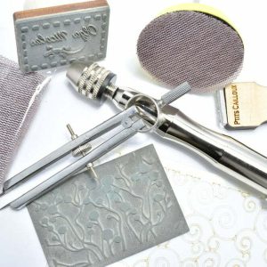 tampons, pochoirs et outils divers pâte polymère