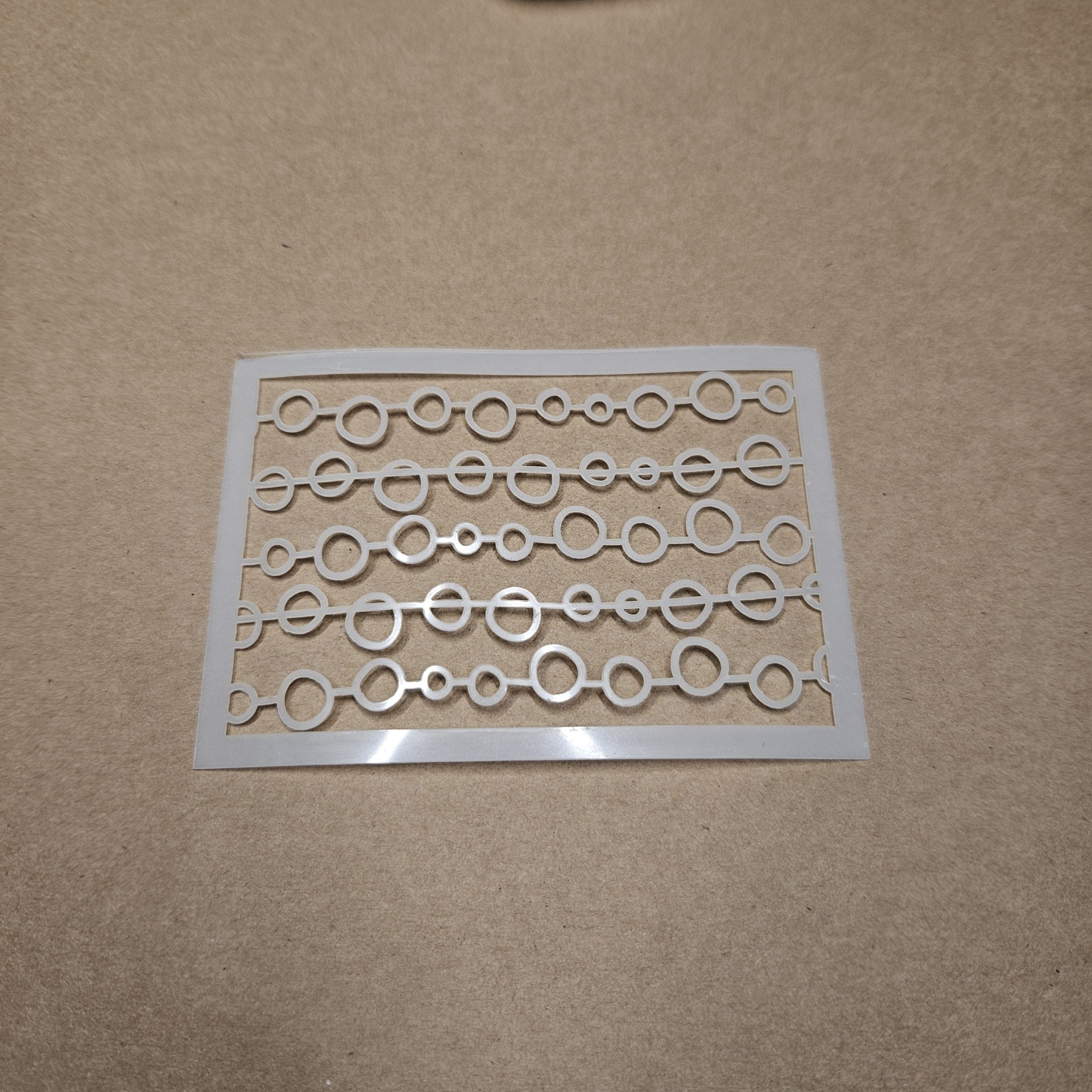pochoir bulles pour pâte polymère