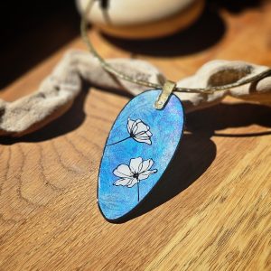 collier décor réalisé avec tampon spécial pâte polymère