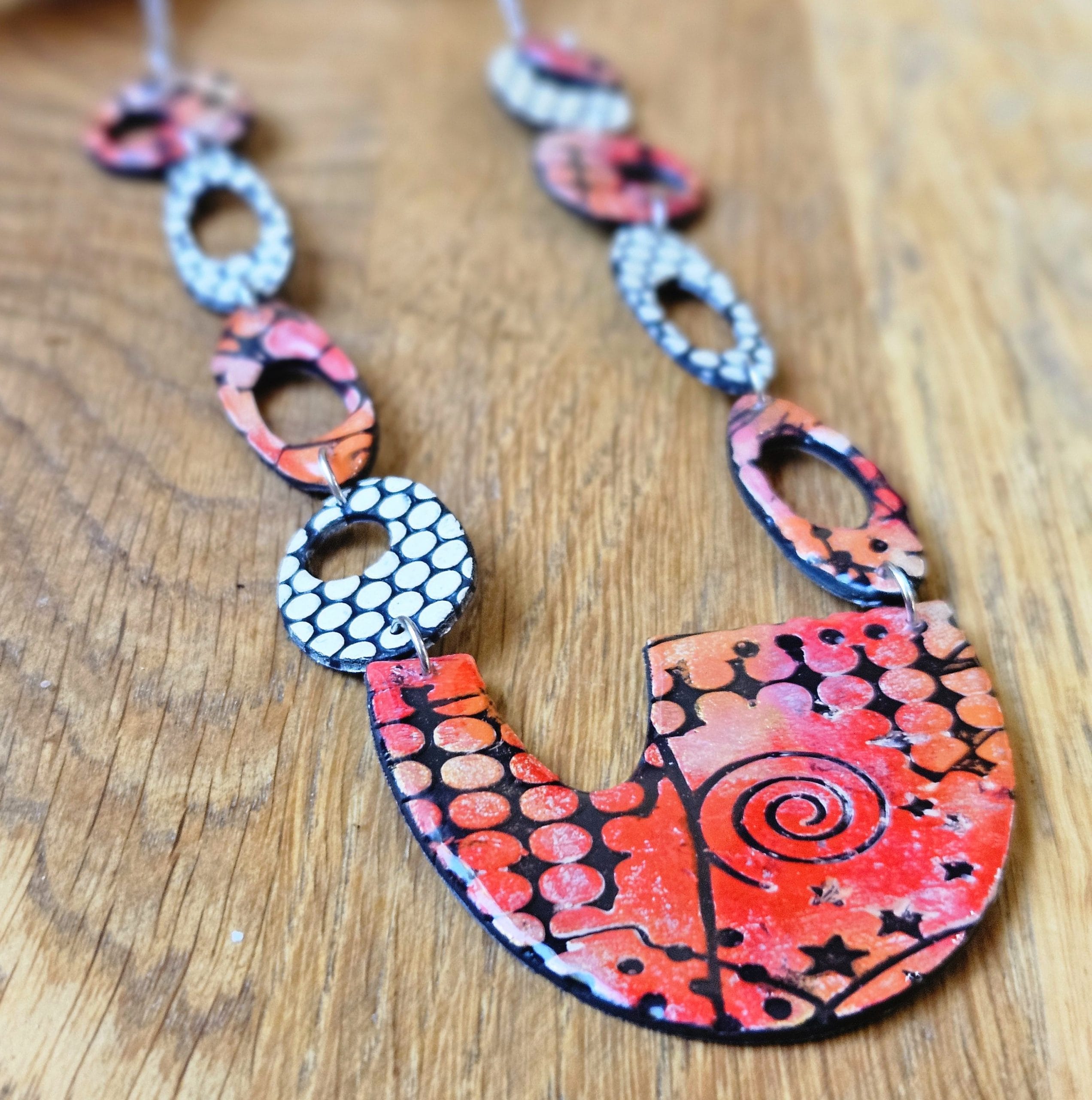collier coloré bijou de créateur